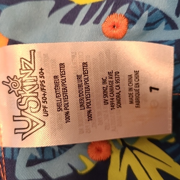 Two UV Skinz reversible bucket hats. - Picture 3 of 3